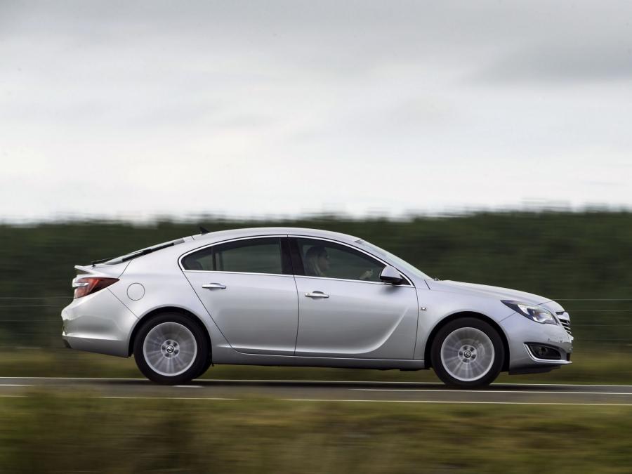  Vauxhall Insignia ecoFLEX Hatchback 2013 года  (фото 4 из 25)